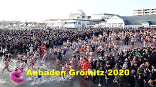 Anbaden Ostseebad Grömitz Neujahr 2020 [upl. by Nnaytsirk]