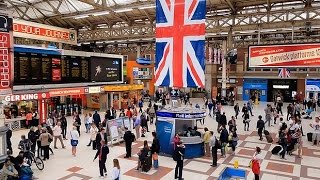 A Walk Through The London Victoria Station London England [upl. by Trey416]